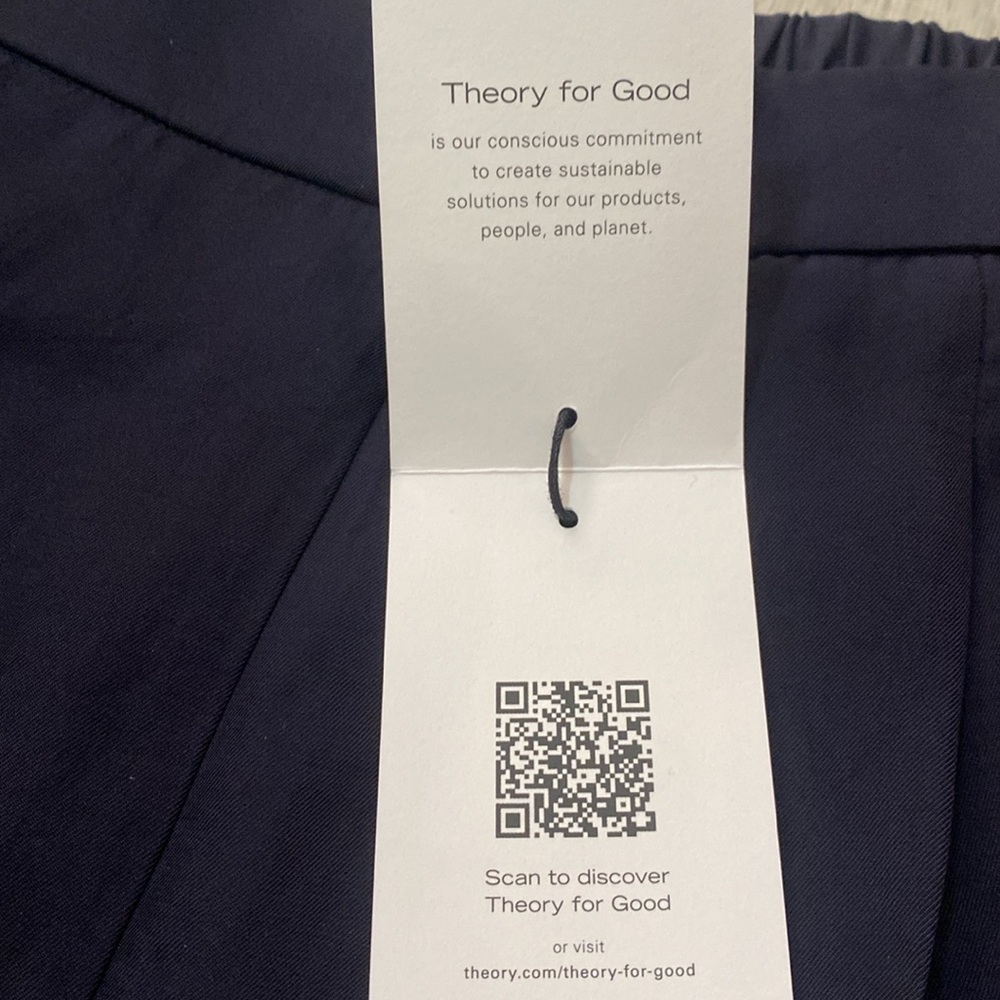 NWT Theory Navy Twill Pleated Pull On Shorts - Picture 8 of 12